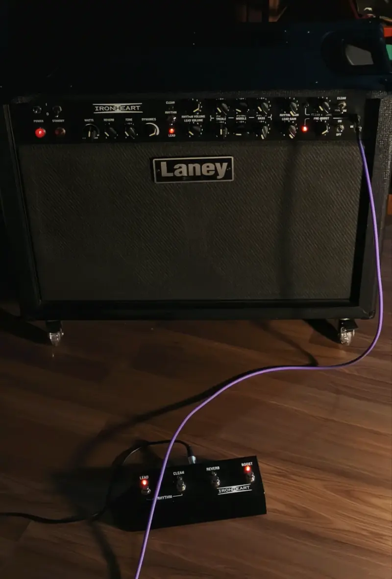 Amplificador Laney Ironheart para guitarra - 6