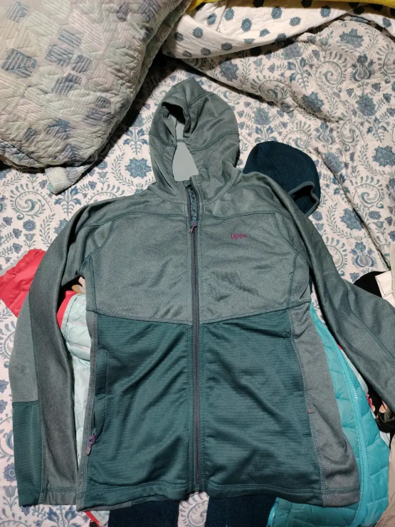 Chaqueta Lippi verde con capucha para mujer - 5