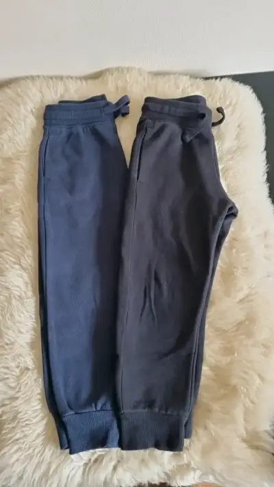 Pantalones deportivos azul y negro para niño - miniatura 1