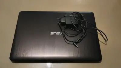 Notebook ASUS VivoBook 15.6 pulgadas - miniatura 2