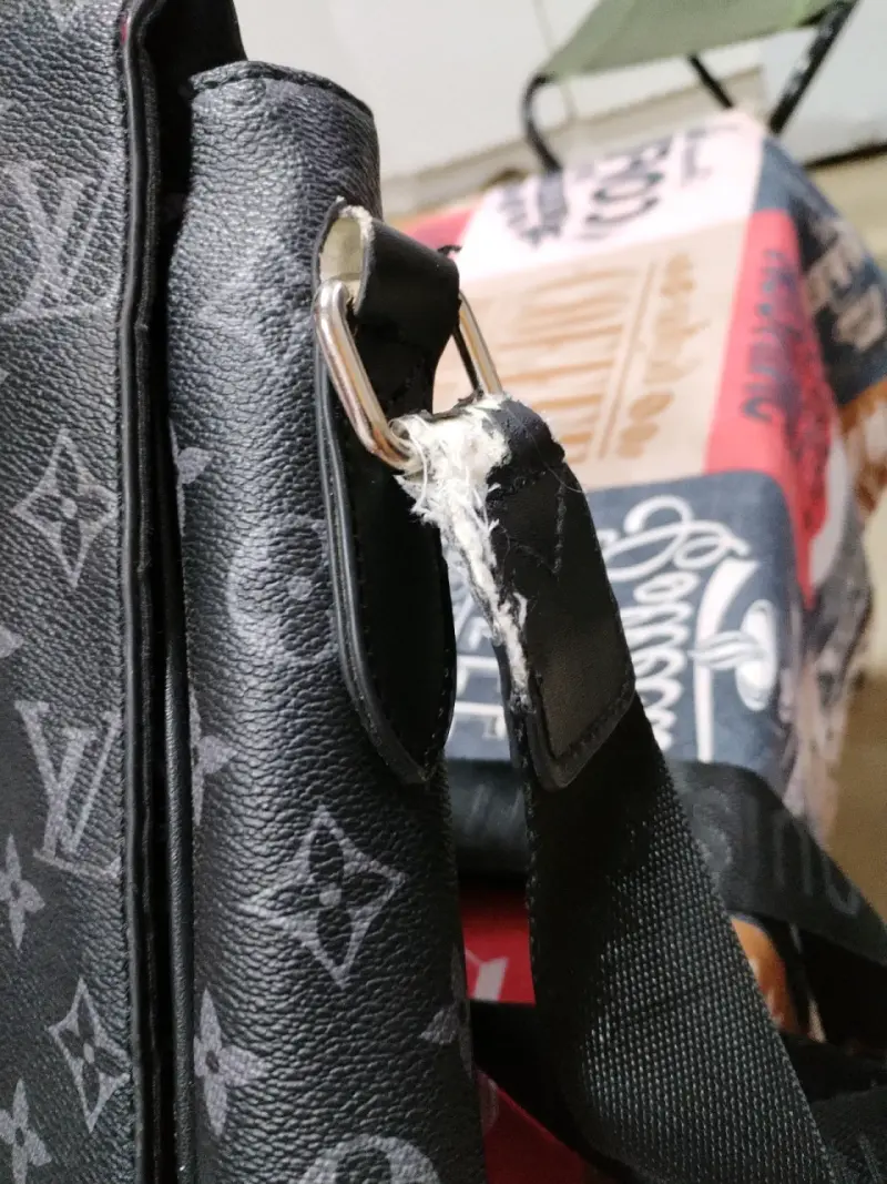 Bolso Louis Vuitton monograma negro - 2