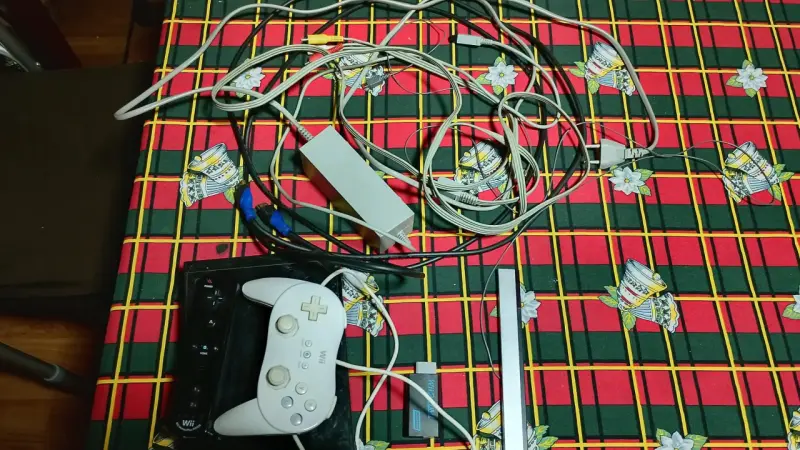 Wii (con todos sus cables y 5 juegos incluidos) - 1