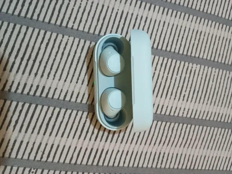 Auriculares inalámbricos con estuche de carga - 1