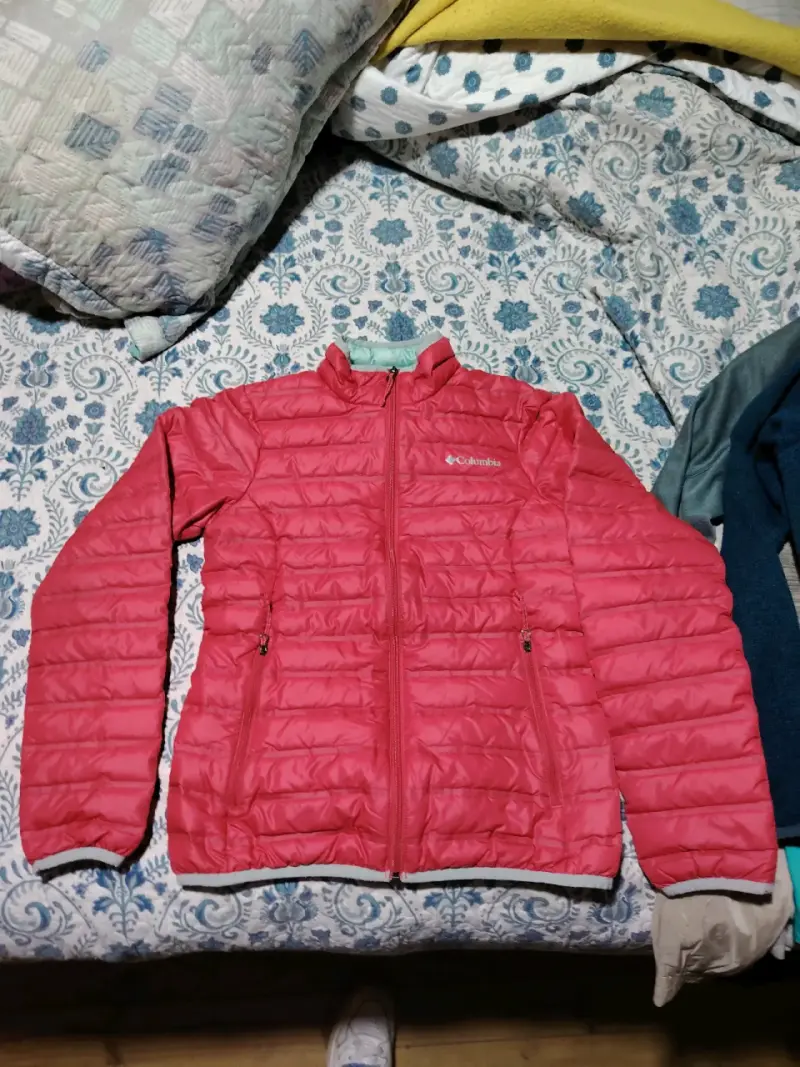 Chaqueta Columbia acolchada roja para mujer - 1