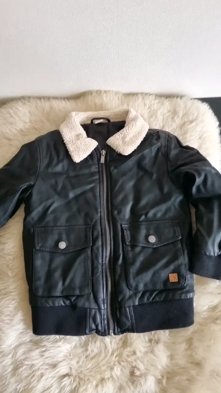 Chaqueta de cuero sintético con forro de lana - 1