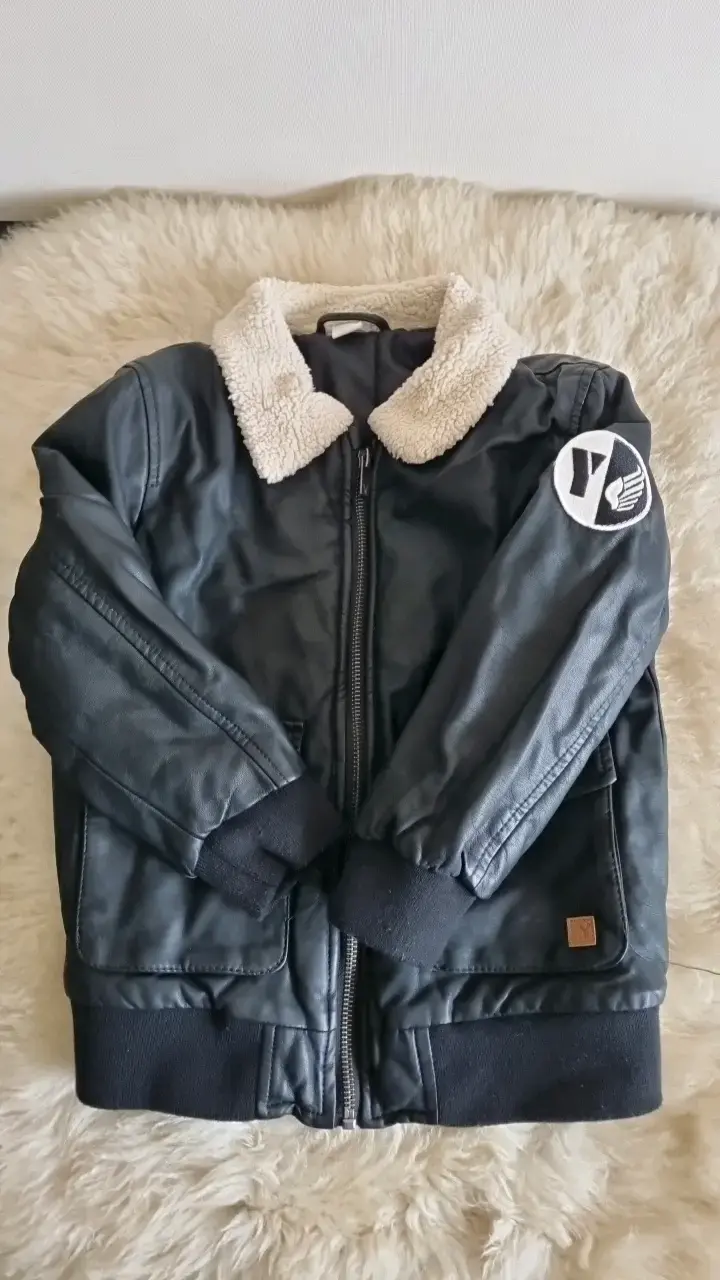Chaqueta de cuero sintético con forro de lana - 2