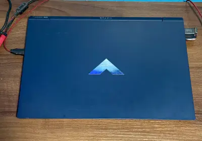 Laptop Victus Gamer - miniatura 1