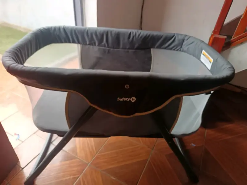 Cuna colecho Safety 1st gris