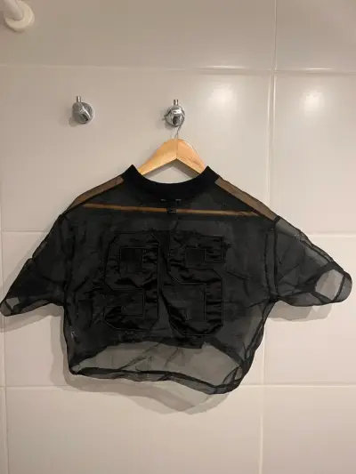Top transparente negro estilo crop - miniatura 2