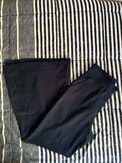 Pantalón de vestir a rayas azul marino - miniatura 1