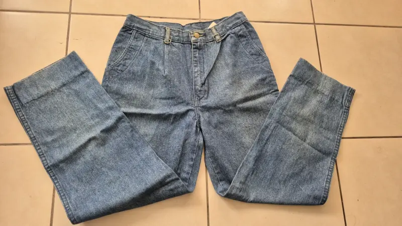 Jeans Jordache azul clásico - 4