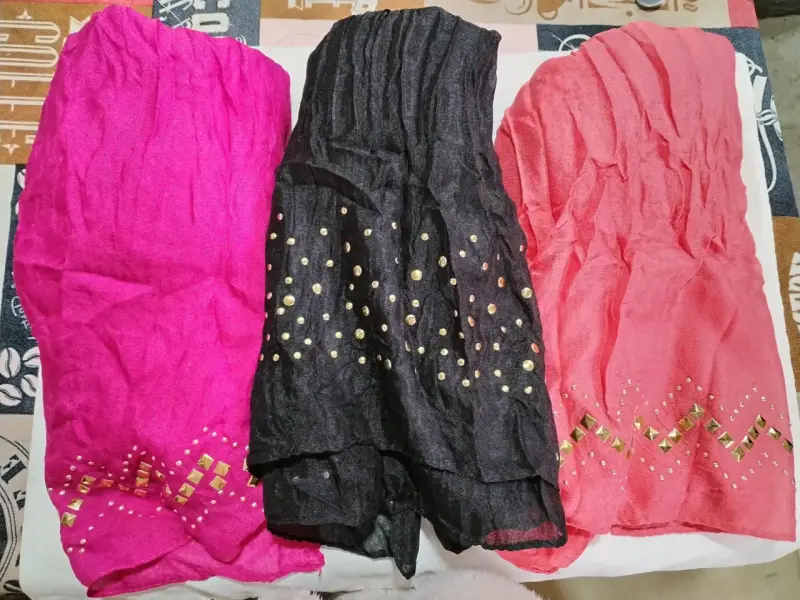 Conjunto de pañuelos estampados y decorados - 4