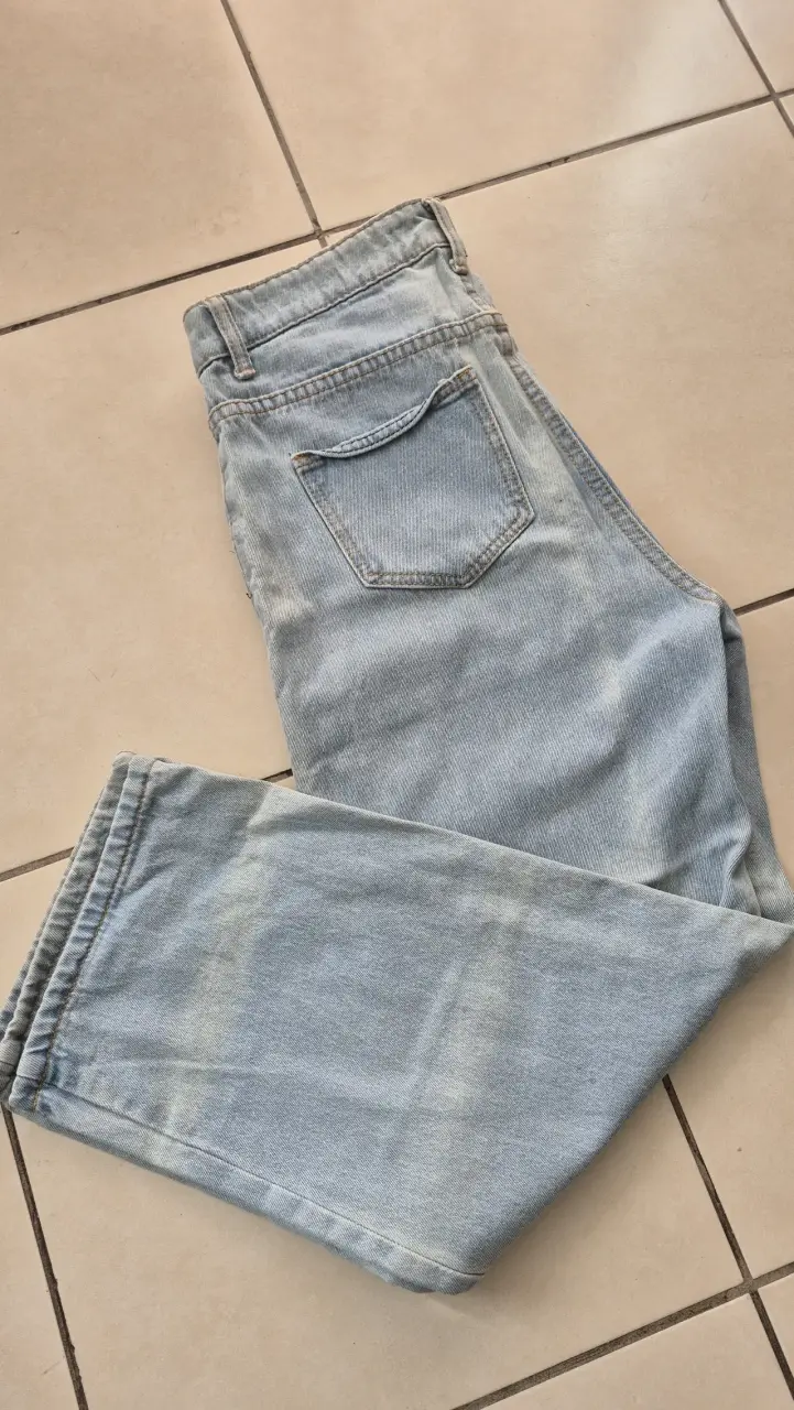Mom Jeans de mezclilla con diseño artístico - 4