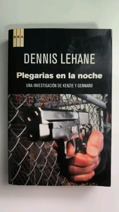 Libro 'Plegarias en la noche' de Dennis Lehane - miniatura 1