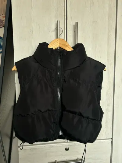 Parka acolchada negra sin mangas - miniatura 1