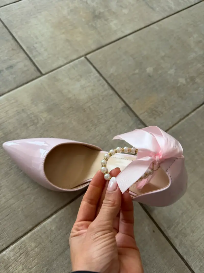 Zapatos de tacón rosa con lazo elegante - 2