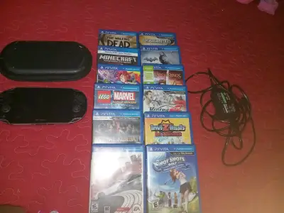 Consola PS Vita con juegos y accesorios - miniatura 1