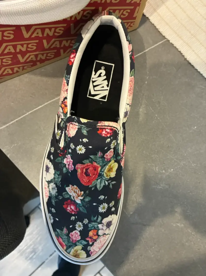 Zapatillas Vans Slip-On florales - 3