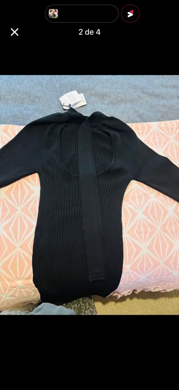 Vestido negro ajustado de manga larga - 2