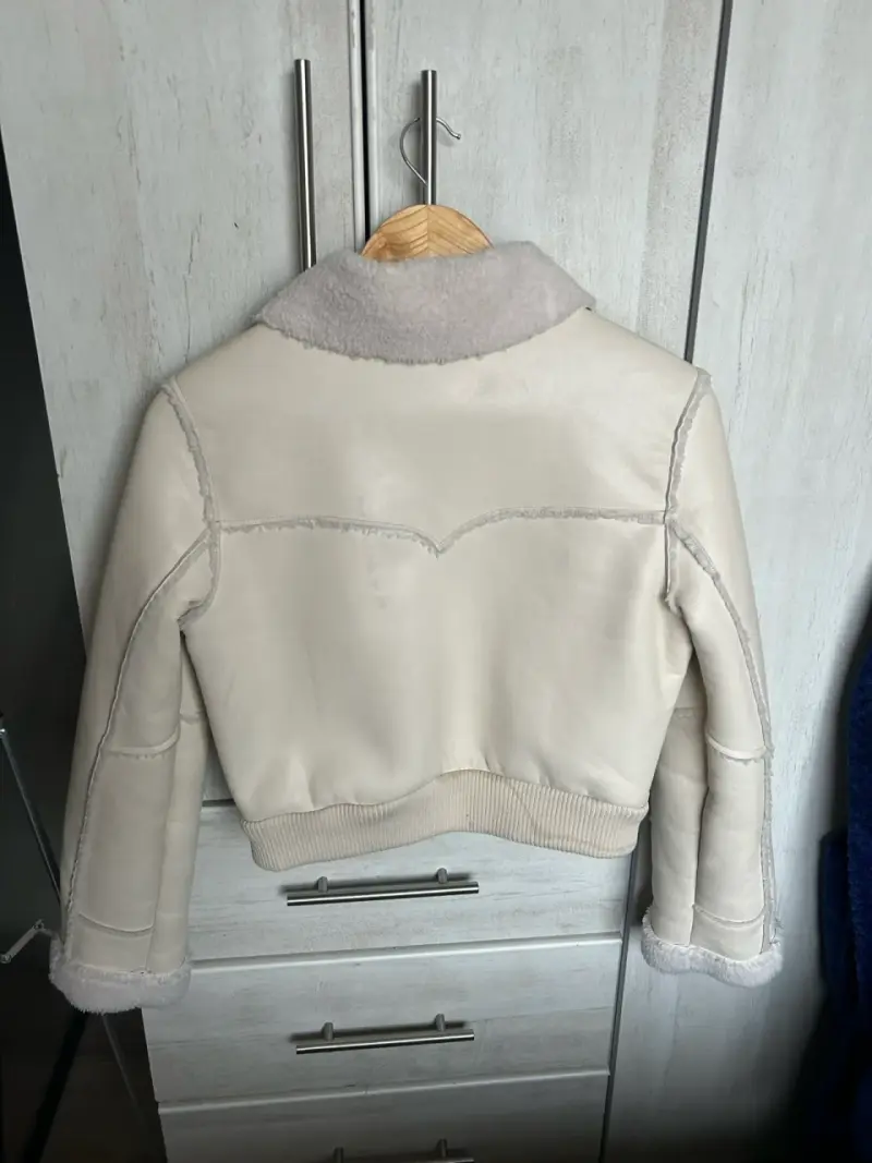 Chaqueta marca iO talla 36 - 3
