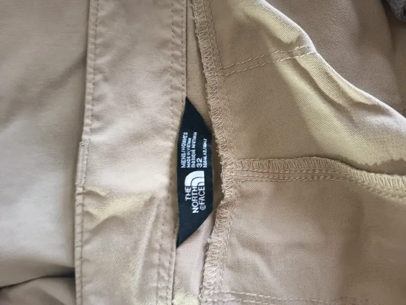 Pantalones beige casuales para hombre - 2