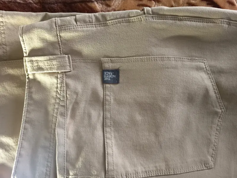 Pantalones beige casuales para hombre - 3