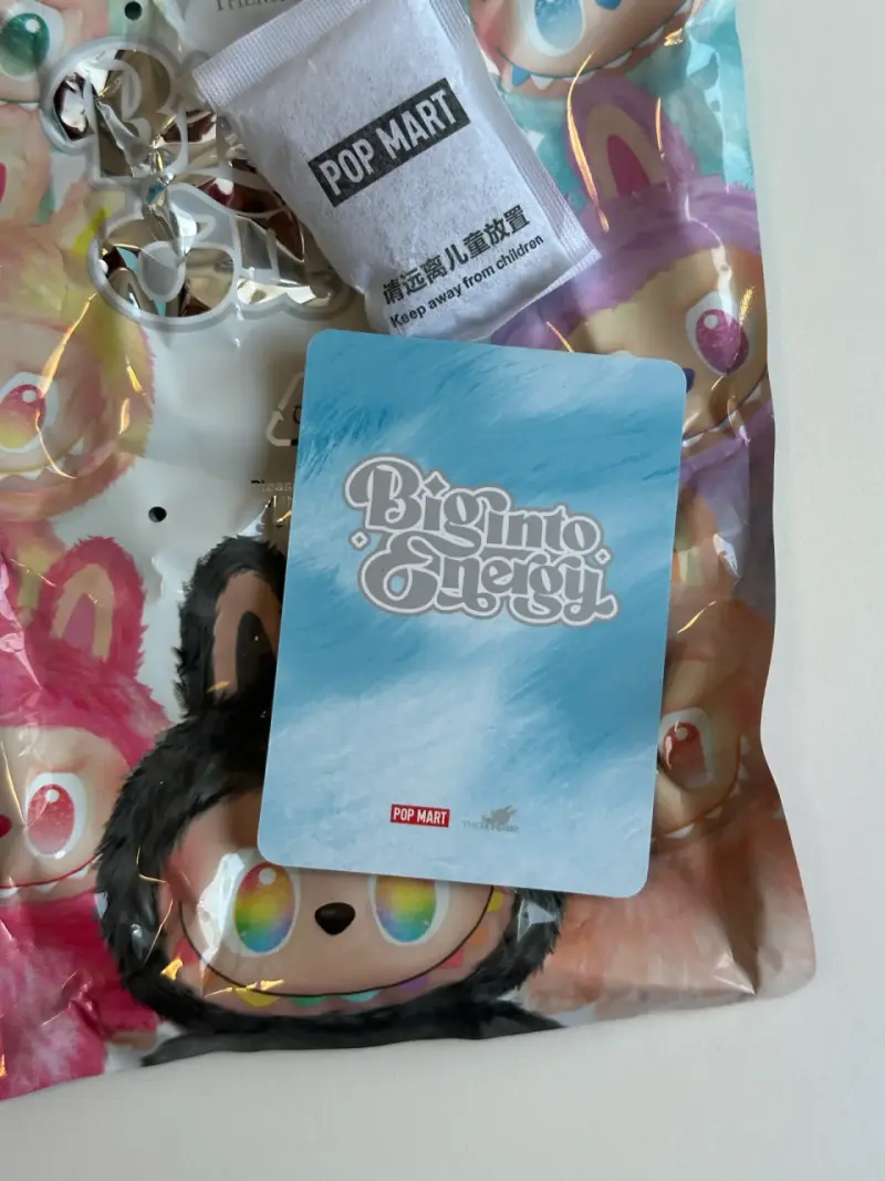 Labubu Azul Original Big into Energy Hope Pop Mart - 4