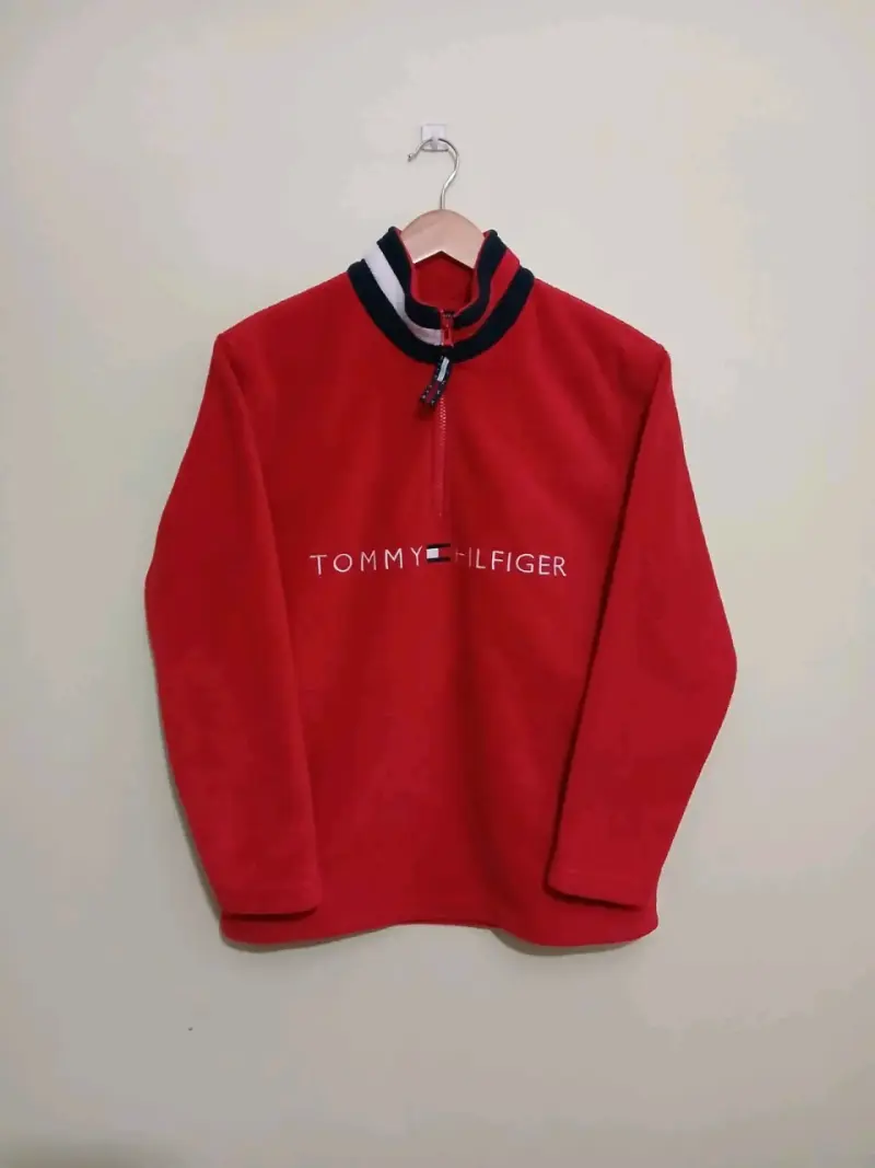 Polerón Tommy Hilfiger rojo con cierre