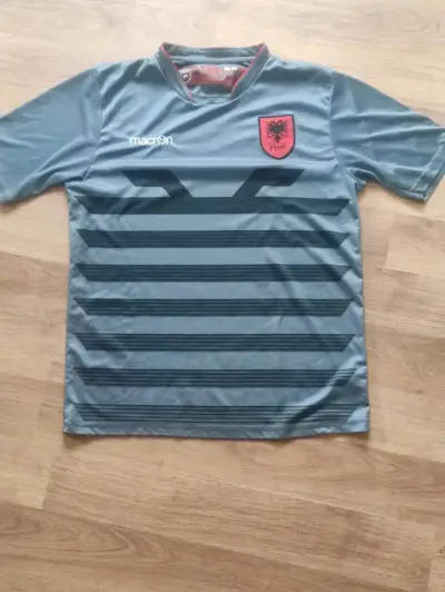 Camiseta Albania tercera equipación 2016 Macron - miniatura 1