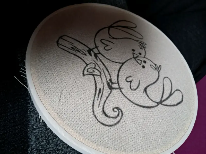 Bastidor de bordado con diseño de pájaros - 1