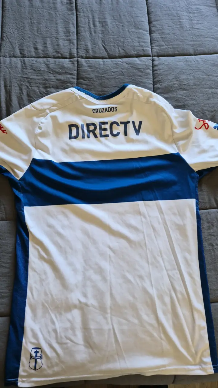 Camiseta Puma Universidad Católica talla L - 2