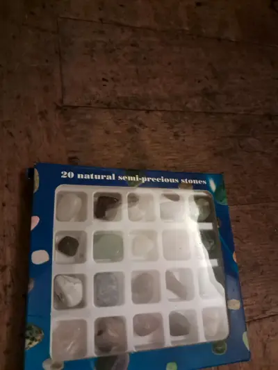 Set de 20 piedras semipreciosas naturales - miniatura 3