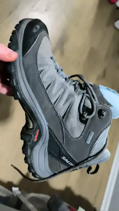 Botas de trekking Salomon gris impermeables - miniatura 1