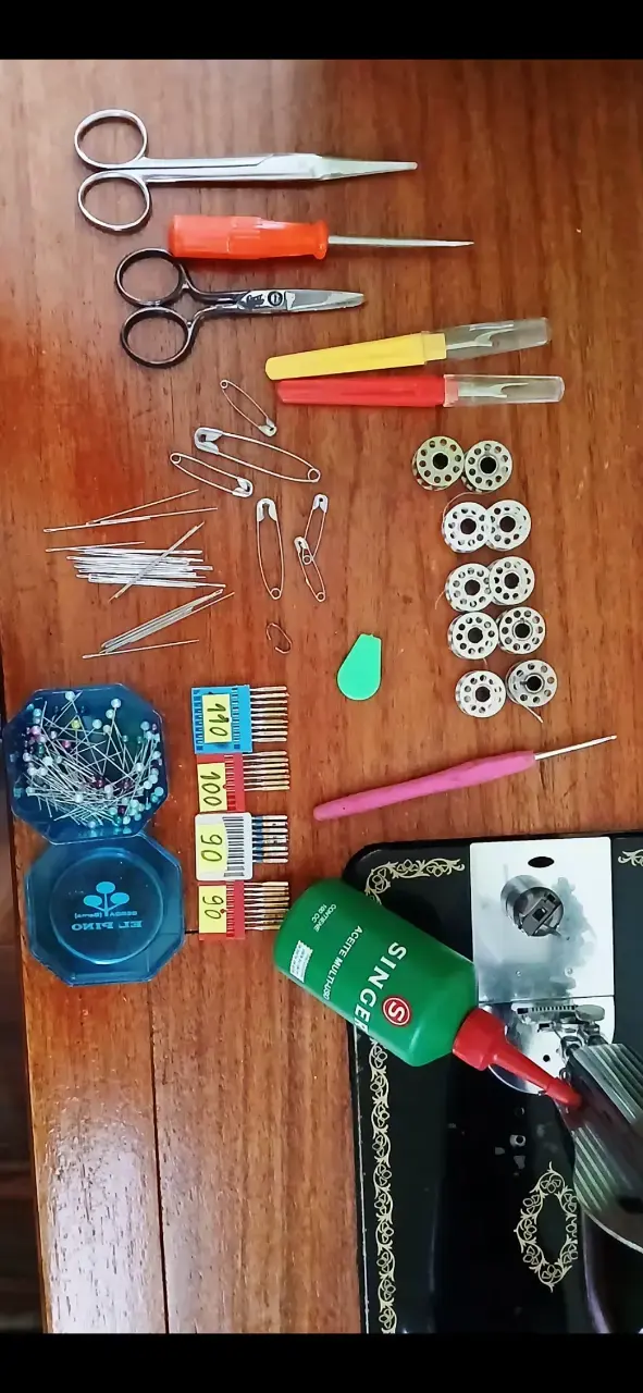 Máquina de coser Singer con mesa. 9 26276313 - 4