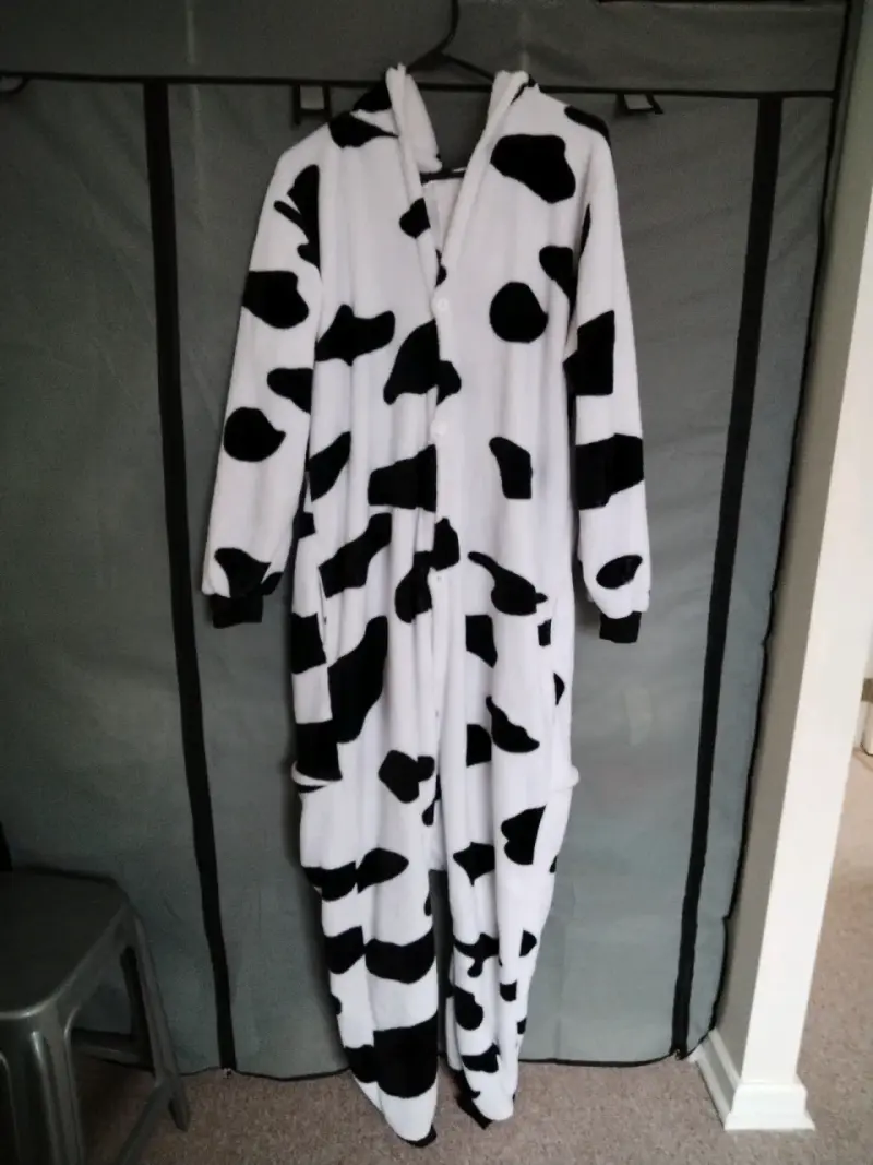 Pijama enterizo de vaca unisex L - 1