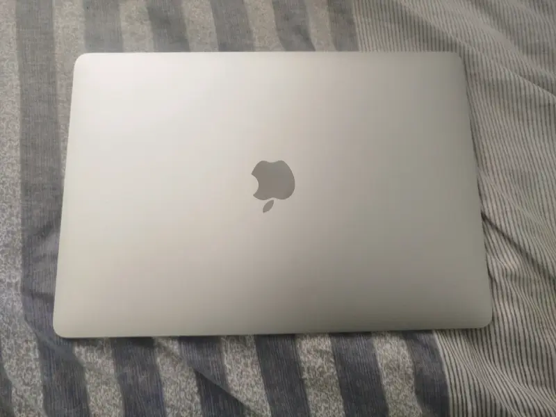 MacBook Air con pantalla Retina 13 pulgadas - 3