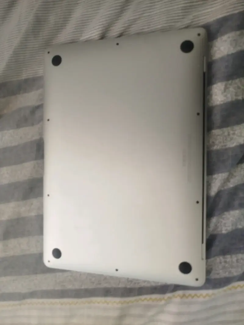 MacBook Air con pantalla Retina 13 pulgadas - 4