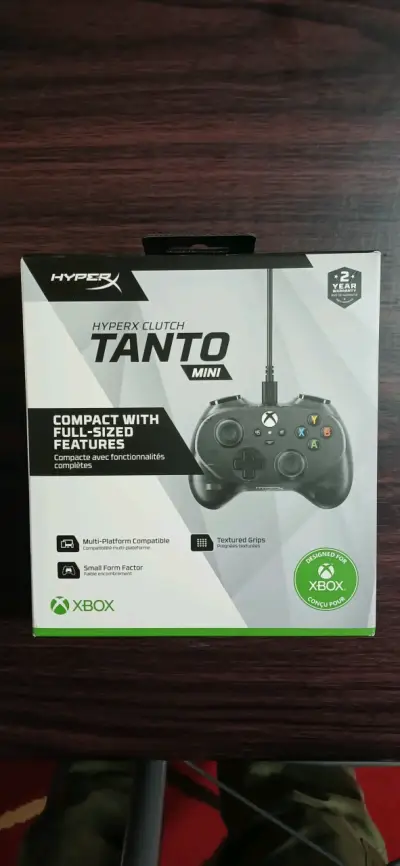 Control HyperX Clutch Tanto Mini para Xbox - miniatura 1