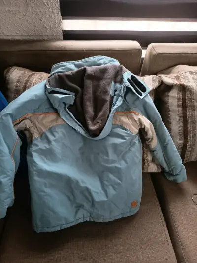 Chaqueta de invierno celeste con forro polar - miniatura 4