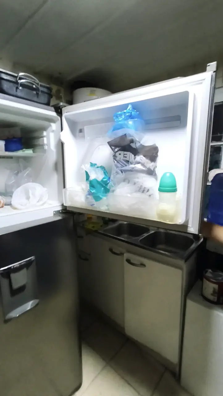 Refrigerador Fensa de acero inoxidable con dispensador - 3