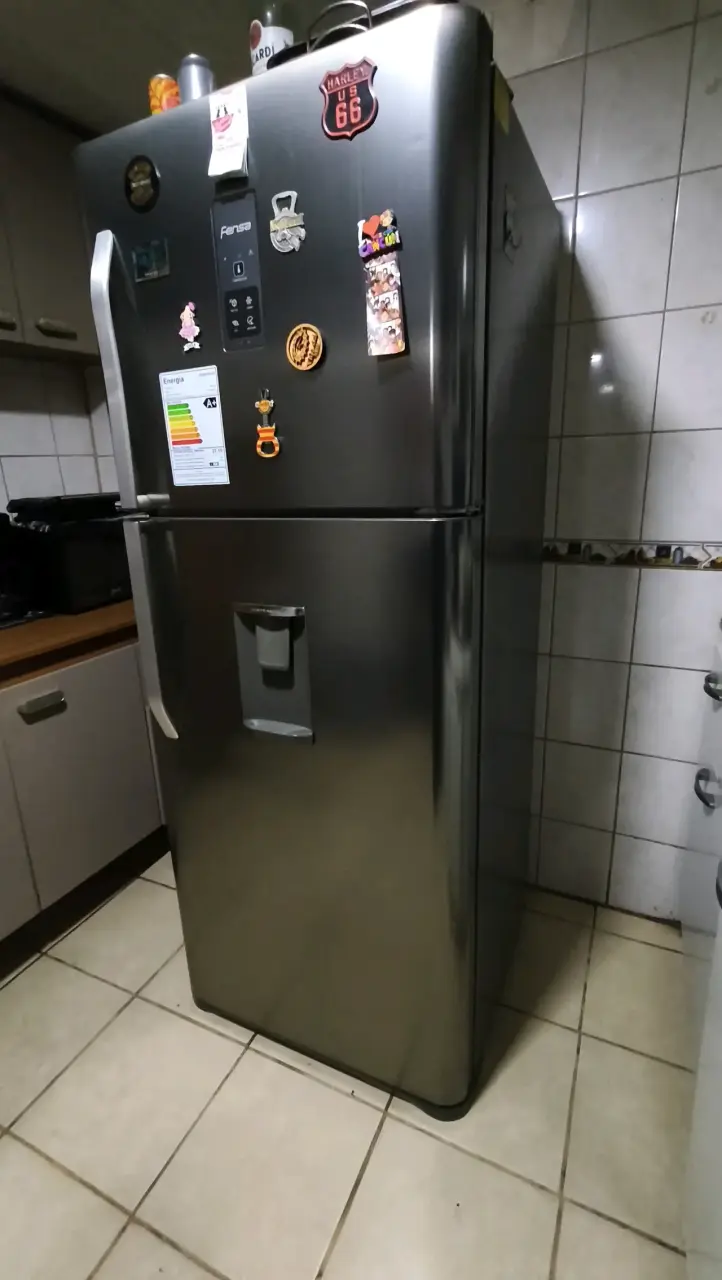 Refrigerador Fensa de acero inoxidable con dispensador - 4