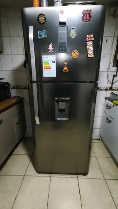 Refrigerador Fensa de acero inoxidable con dispensador - miniatura 6