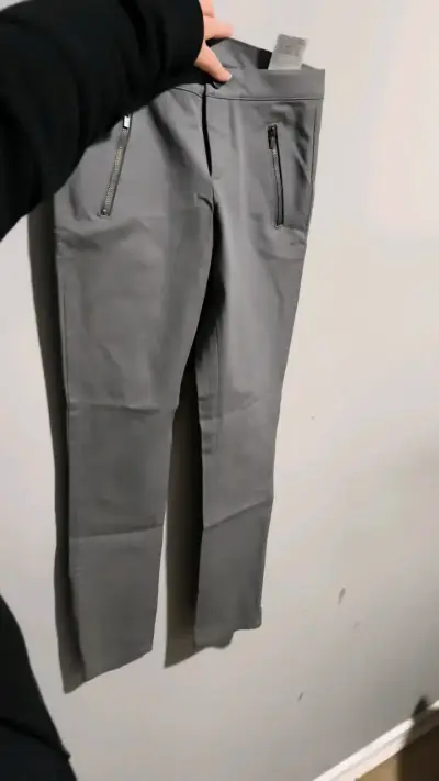 Pantalones Banana Republic Sloan grises - miniatura 2