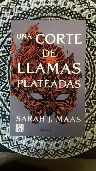 Colección de libros 'Una Corte de Rosas y Espinas' - miniatura 5