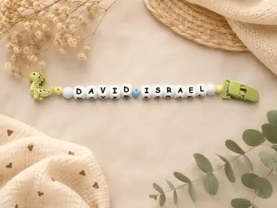 Portachupetes personalizados con nombre - miniatura 4