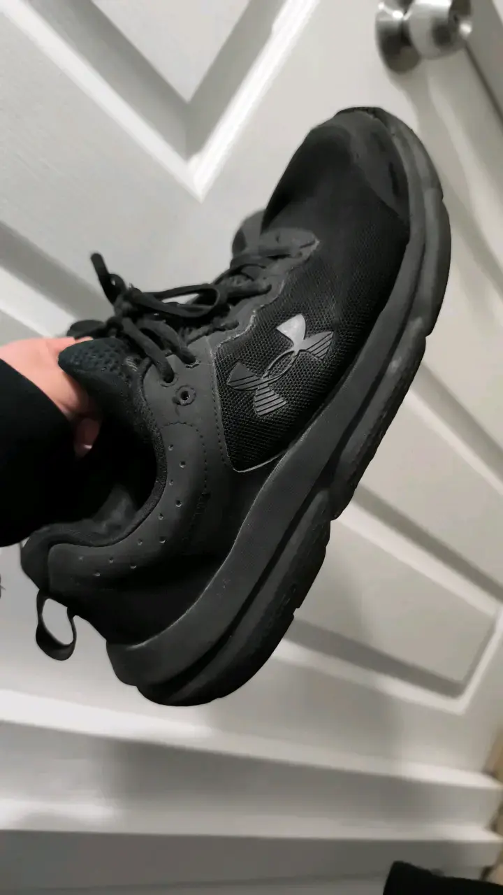 Zapatillas deportivas Under Armour negras - 1