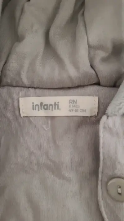 Enterito de bebé Infanti gris con capucha - miniatura 2
