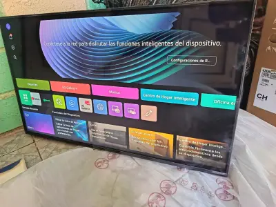 Smart TV LG 43 pulgadas con funciones inteligentes - miniatura 1