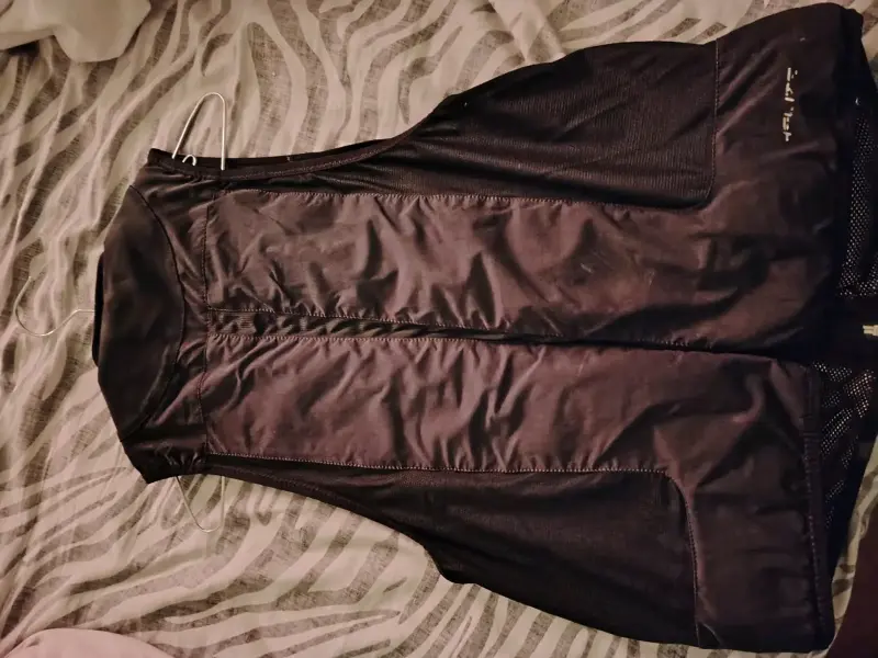 Chaleco airbag negro con botella de CO2 - 3