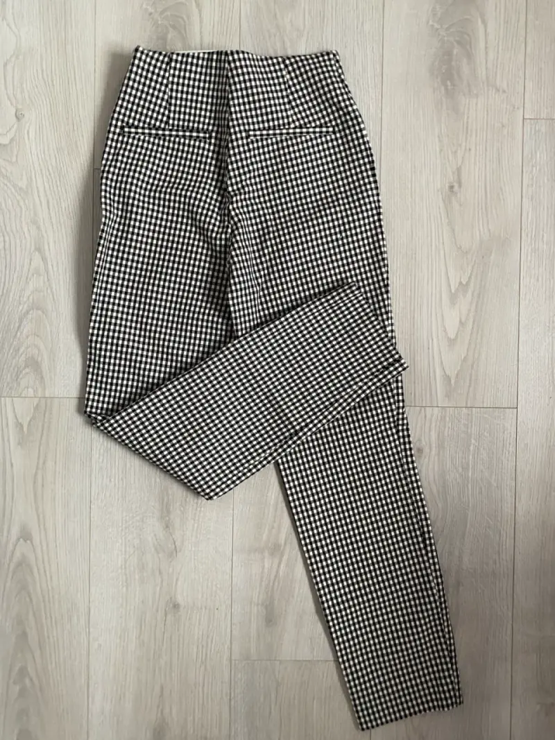 Pantalones a cuadros blanco y negro - 3